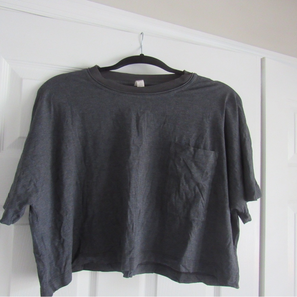 Lululemon Loose Fit Cropped T-Shirt